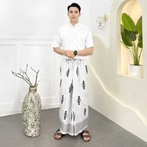 PUTIH